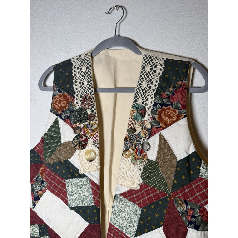 Vintage Quilted Handmade Granny Quilt Patchwork Button Vest Cottagecore - Picture 4 of 11